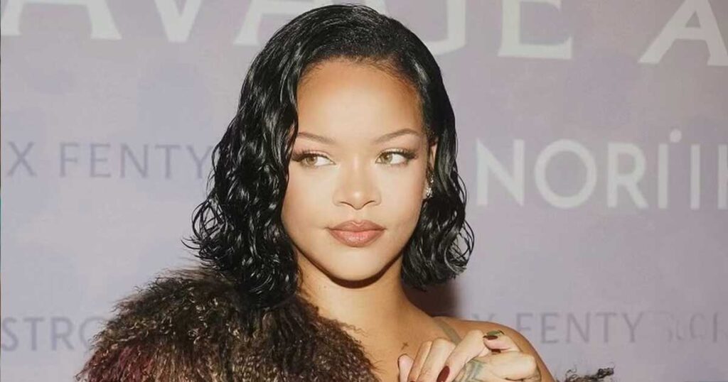 Here’s How Rihanna Responded To A Troll Demanding New Album From Pop Star