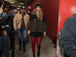 Taylor Swift Arrives to AFC Conference Championship Game Against Bills