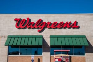 Logo of the Walgreens pharmacy in leavenworth, Kansas