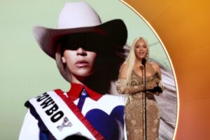 LOS ANGELES, CALIFORNIA - FEBRUARY 02: Beyoncé accepts the Best Country Album award for "COWBOY CARTER" onstage during the 67th Annual GRAMMY Awards at Crypto.com Arena on February 02, 2025 in Los Angeles, California. (Photo by Kevin Mazur/Getty Images for The Recording Academy)