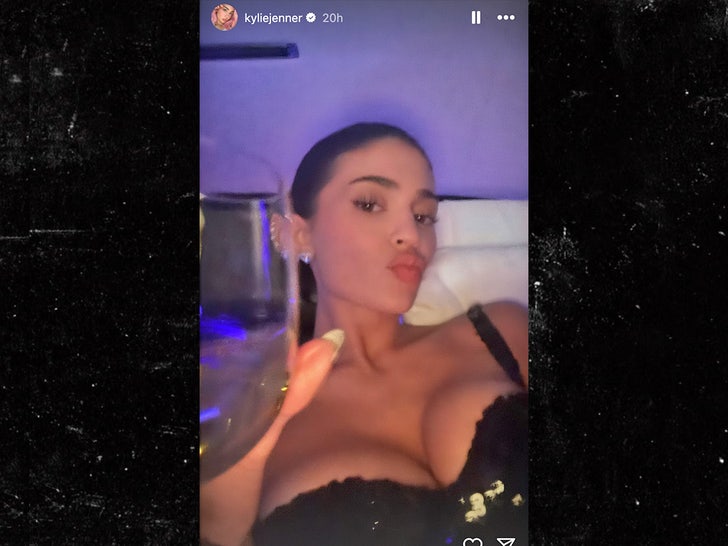 kylie jenner vday sub instagram