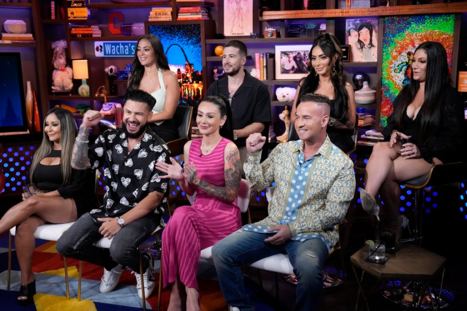 WATCH WHAT HAPPENS LIVE WITH ANDY COHEN -- Episode 20133 -- Pictured: (l-r) Nicole "Snooki" Polizzi, Paul "DJ Pauly D" Delvecchio, Sammi "Sweetheart" Giancola, Jenni "JWOWW" Farley, Vinny Guadagnino, Mike "The Situation" Sorrentino, Angelina Pivarnick, Deena Nicole Cortese -- (Photo by: Charles Sykes/Bravo via Getty Images)