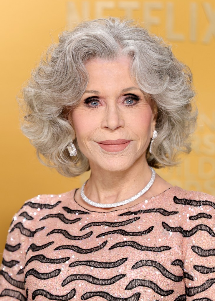 jane-fonda-stuns-in-age-defying-look-at-sag-awards