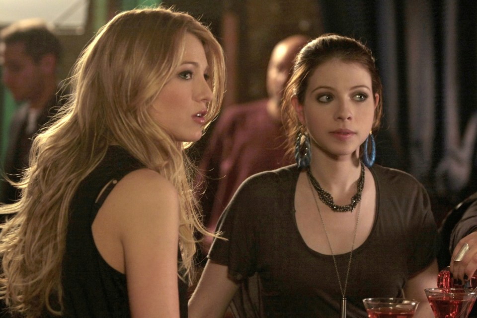 Serena and Georgina from Gossip Girl.