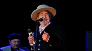 Bob Dylan Announces New Headlining Tour Dates in 2025