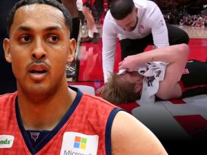 ryan hollins apologizes for commentary