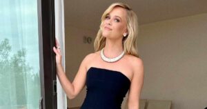 Reese Witherspoon Net Worth | Hollywood Mogul | Hello Sunshine