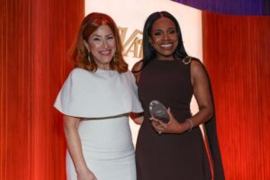 Lisa Ann Walter and Sheryl Lee Ralph.