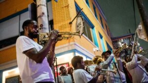 New Orleans local artists featured during Super Bowl