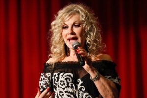 Stella Parton