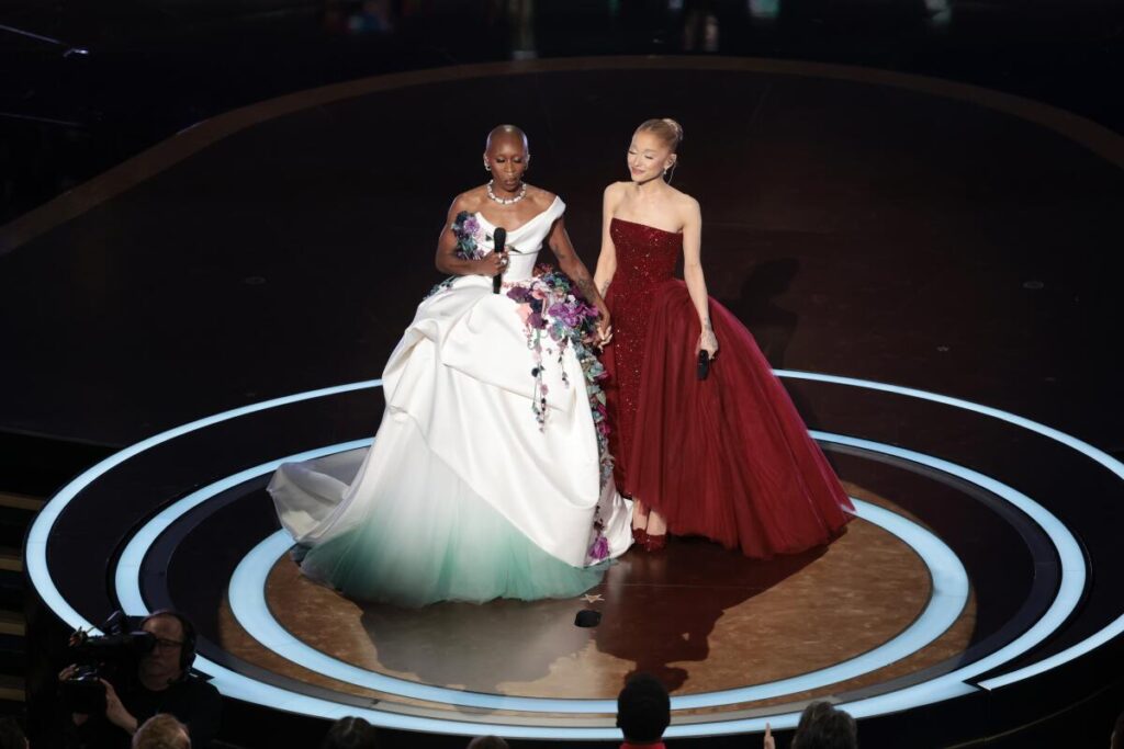 Cynthia Erivo and Ariana Grande perform the Oscars.