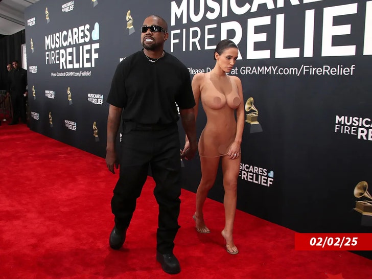 bianca censori kanye west grammys