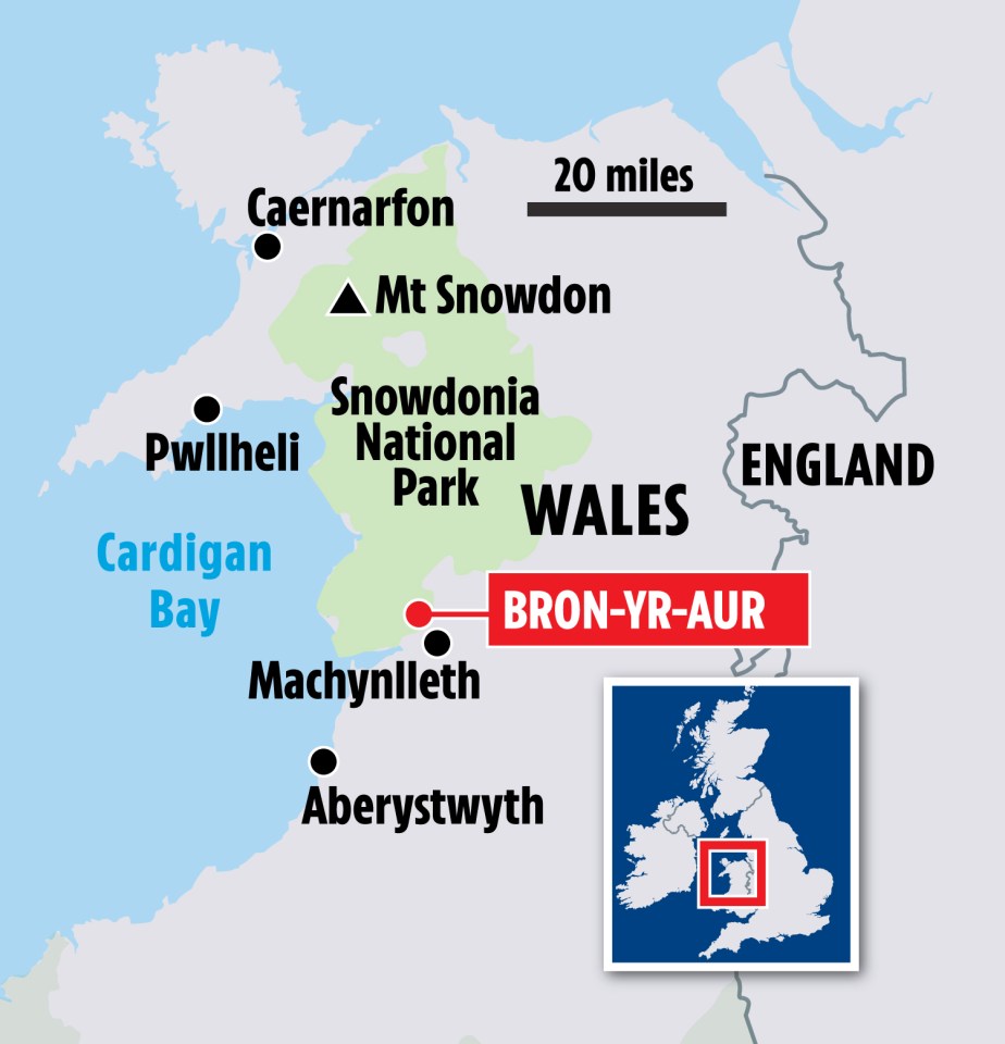 Map of Wales highlighting Bron-yr-Aur.