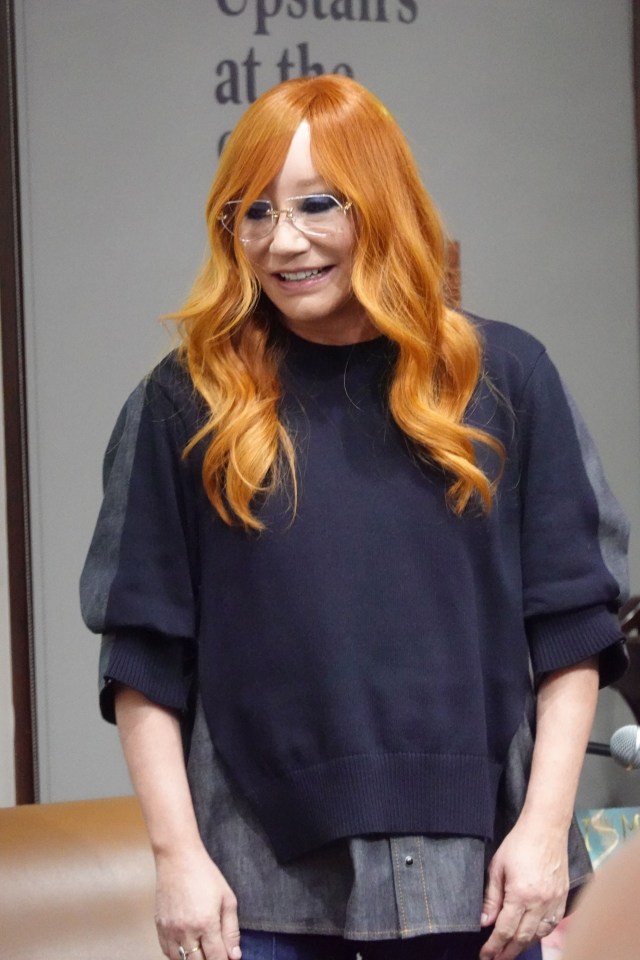 Tori Amos at a book signing.