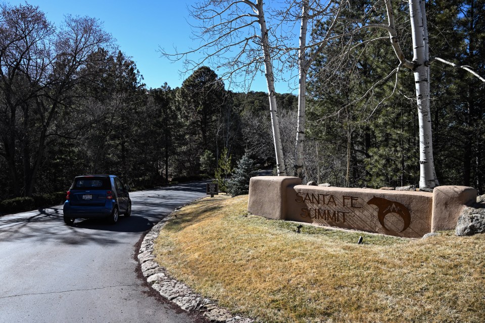 Entrance to the Santa Fe Summit neighborhood.