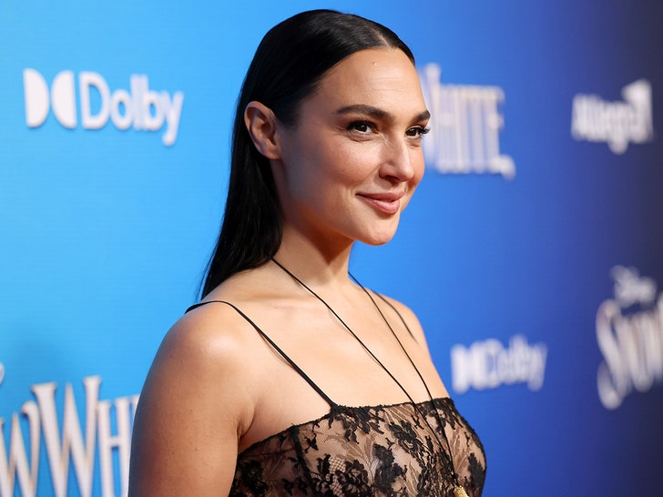 'Snow White' Premiere gal gadot