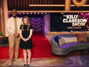 Kelly Clarkson Admits She's 'Lost' & 'Alone, a Lot' As She Returns to Talk Show to Mark 1,000th Episode