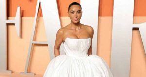 Here’s What Netizens Said About Kim Kardashian’s Gown At Vanity Fair Oscars Party