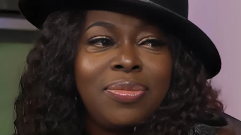 Angie Stone dies in car crash