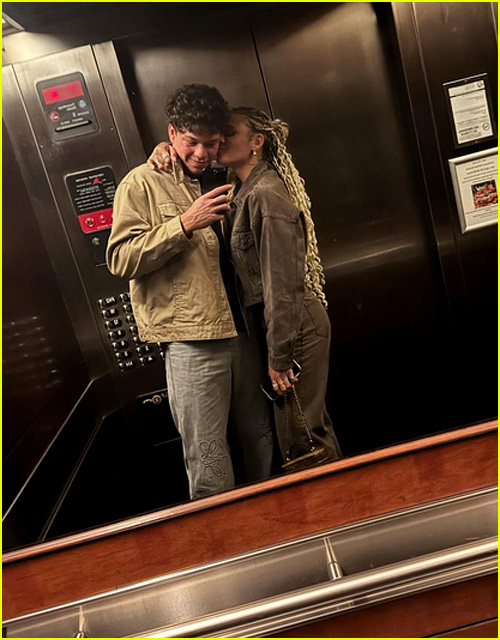 Ben Shelton and Trinity Rodman elevator selfie