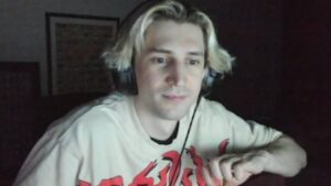 xQc explains why Twitch streamer’s viral viewbotting stunt was “harmful”