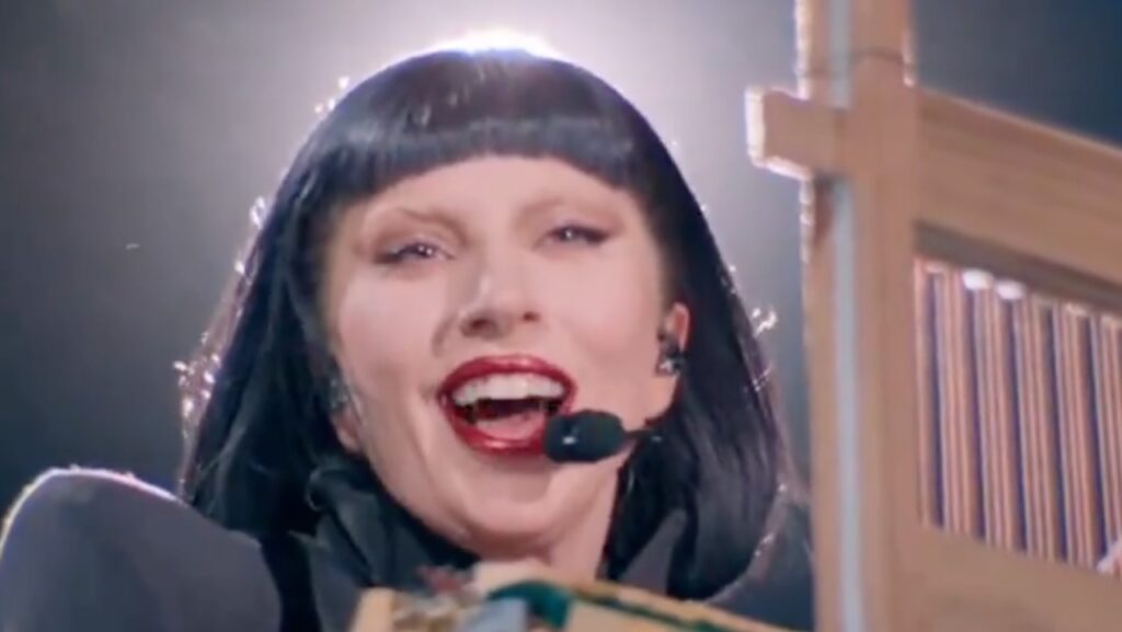"At Least You Know I Sing Live"