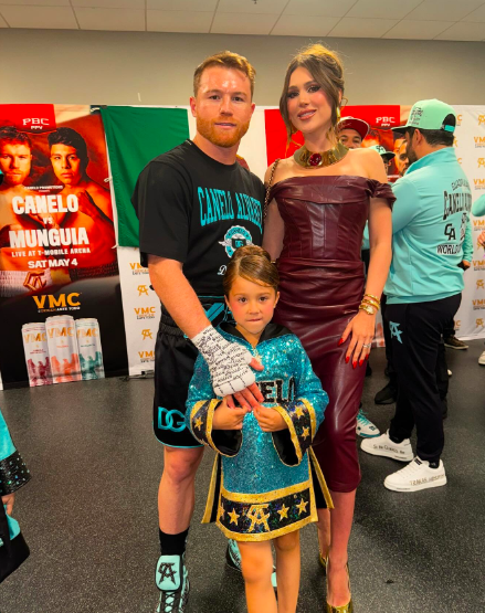 Canelo Alvarez with his family.