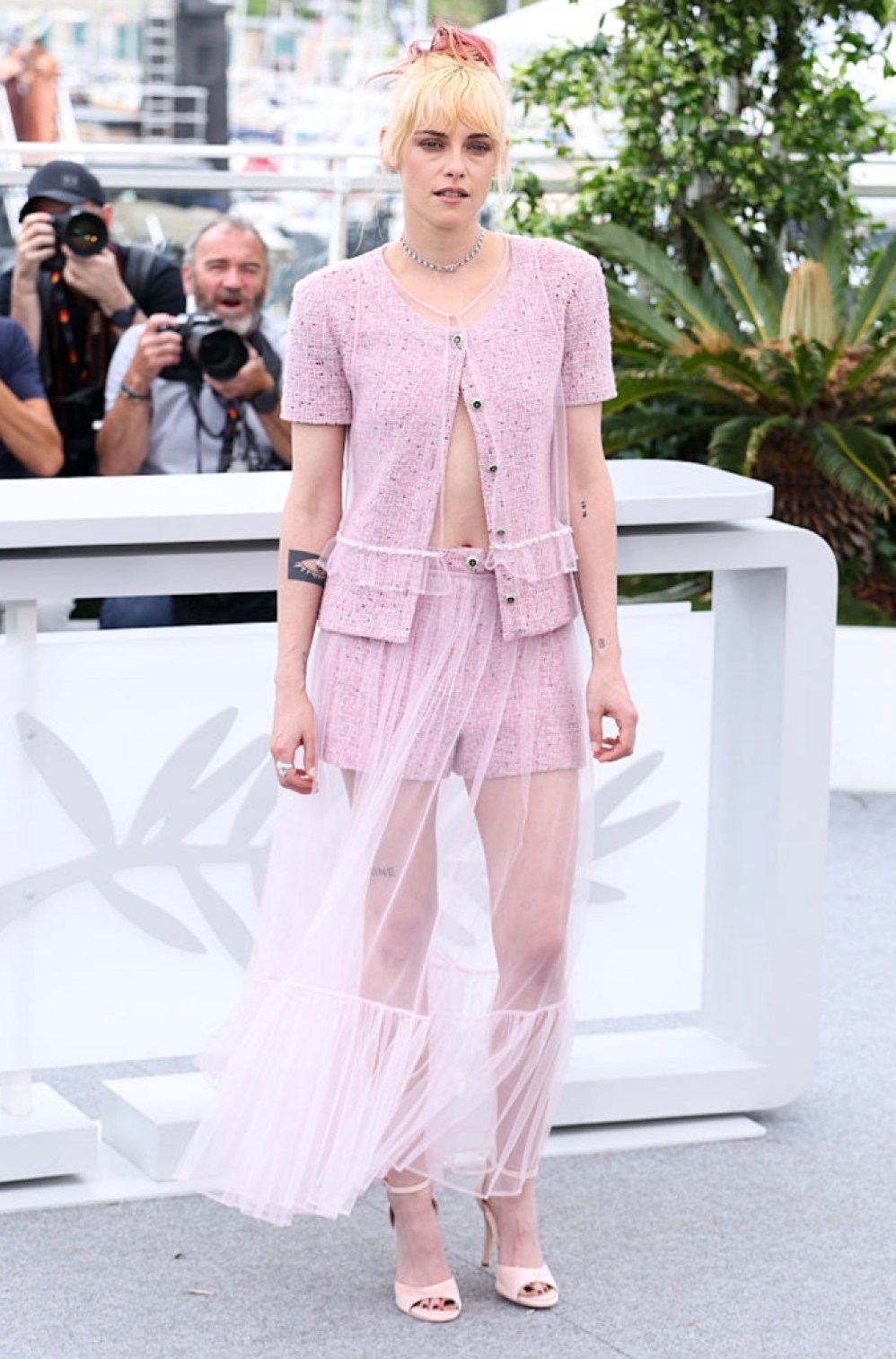 kristen-stewart-pushes-cannes-red-carpet-rules-with-bold-sheer-skirt-
