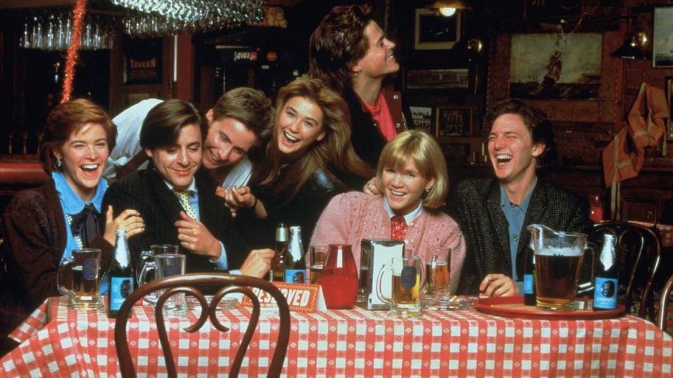 The cast of St. Elmo's Fire at a restaurant.