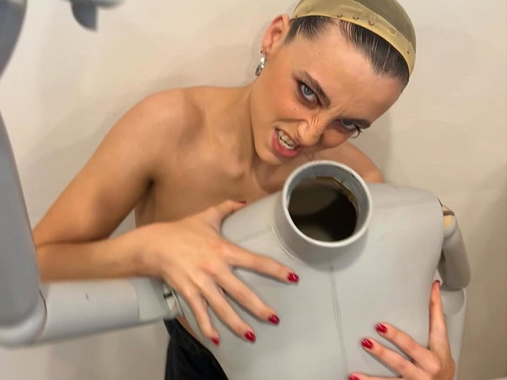 0519-Emma-Chamberlain-Hot-Shots-SUB-2