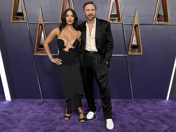0526-2025-American-Music-Awards-Arrivals-primary-2