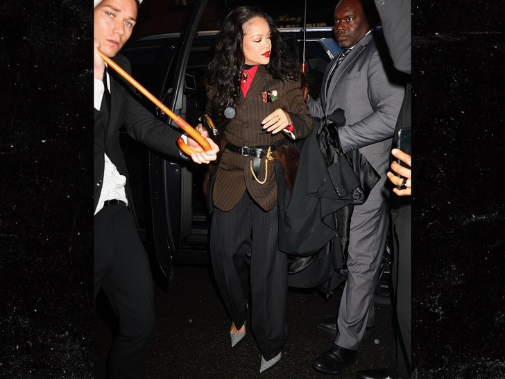 rihanna pre met gala dinner at anna wintours house backgrid 1