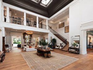 0508-Jennifer-Lopez-Ben-Affleck-House-Interior-Photos-primary-3