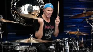 Chad Smith Plays "Wu-Tang Clan Ain’t Nuthing Ta F’ Wit"