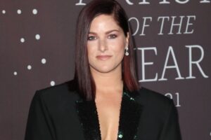 country-rock-singer-reveals-devastating-family-loss