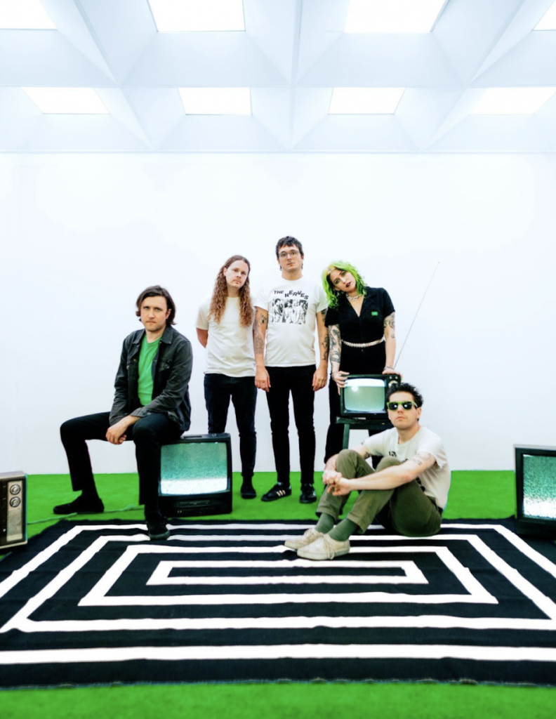 Frankie and the Witch Fingers - 'Gutter Priestess'