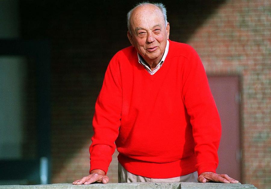 How Harold Alfond Turned A $1,000 Abandoned Shoe Factory Into 1.6% Of Warren Buffett's Berkshire Hathaway