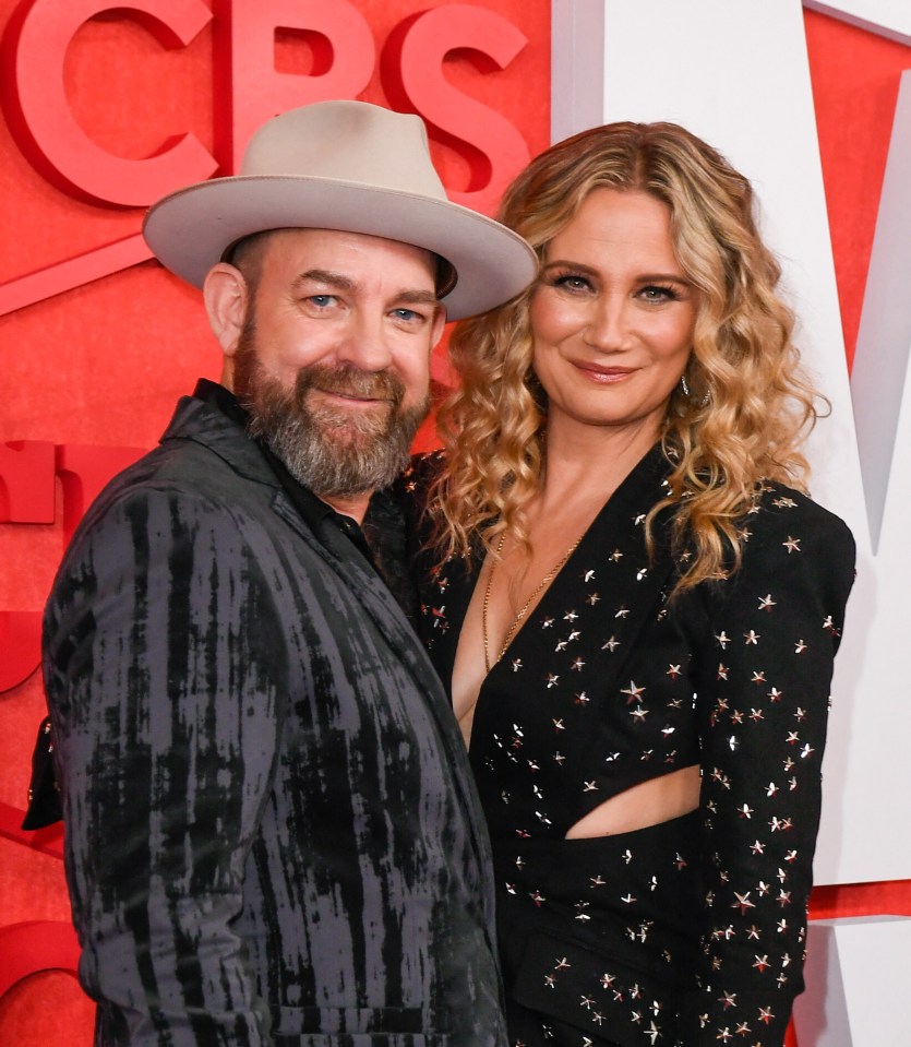 Kristian Bush and Jennifer Nettles of Sugarland at the CMT Music Awards.