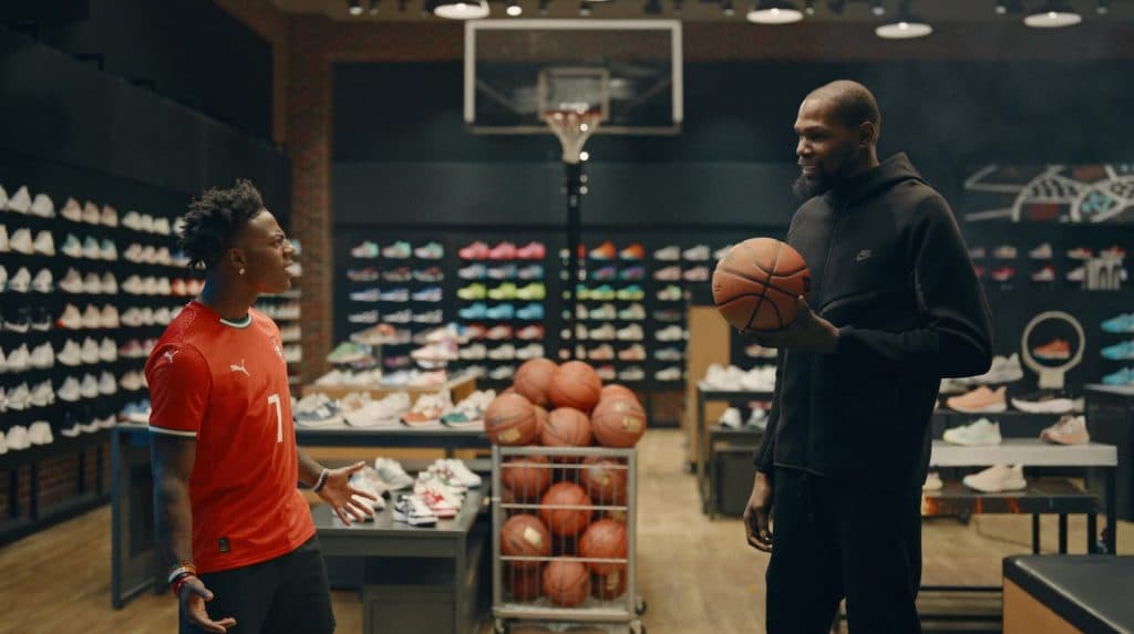 Kevin Durant next to IshowSpeed