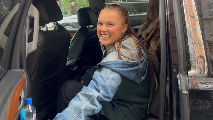 051425_jojo_siwa_KAL_v2