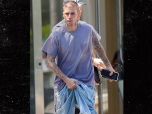 Justin Bieber after getting parking ticket Backgrid