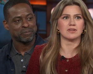 Kelly Clarkson Says She's Gotten Reprimanded on Her Show for Complimenting People's Appearance