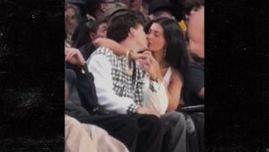 050125_timothee_chalamet_kylie_jenner_kal