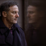 Jason Isaacs