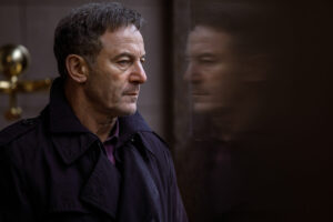 Jason Isaacs