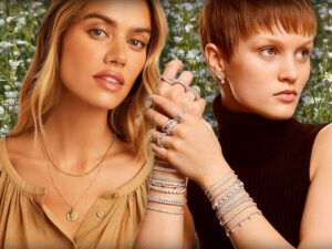 Women Wearing Jewelry