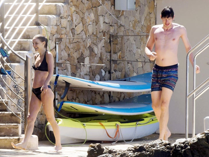 0519-Natalie-Portman-Cliff-Jumping-At-The-Hotel-du-Cap-Eden-Roc-In-Cannes-primary-4