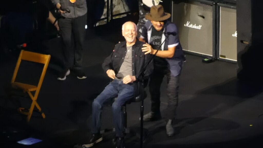 Pearl Jam & Peter Frampton Perform "Black" in Nashville: Watch