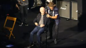 Pearl Jam & Peter Frampton Perform "Black" in Nashville: Watch