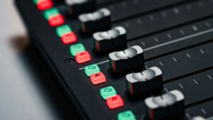 RODE parent the freedman group acquires uhf wireless lectrosonics